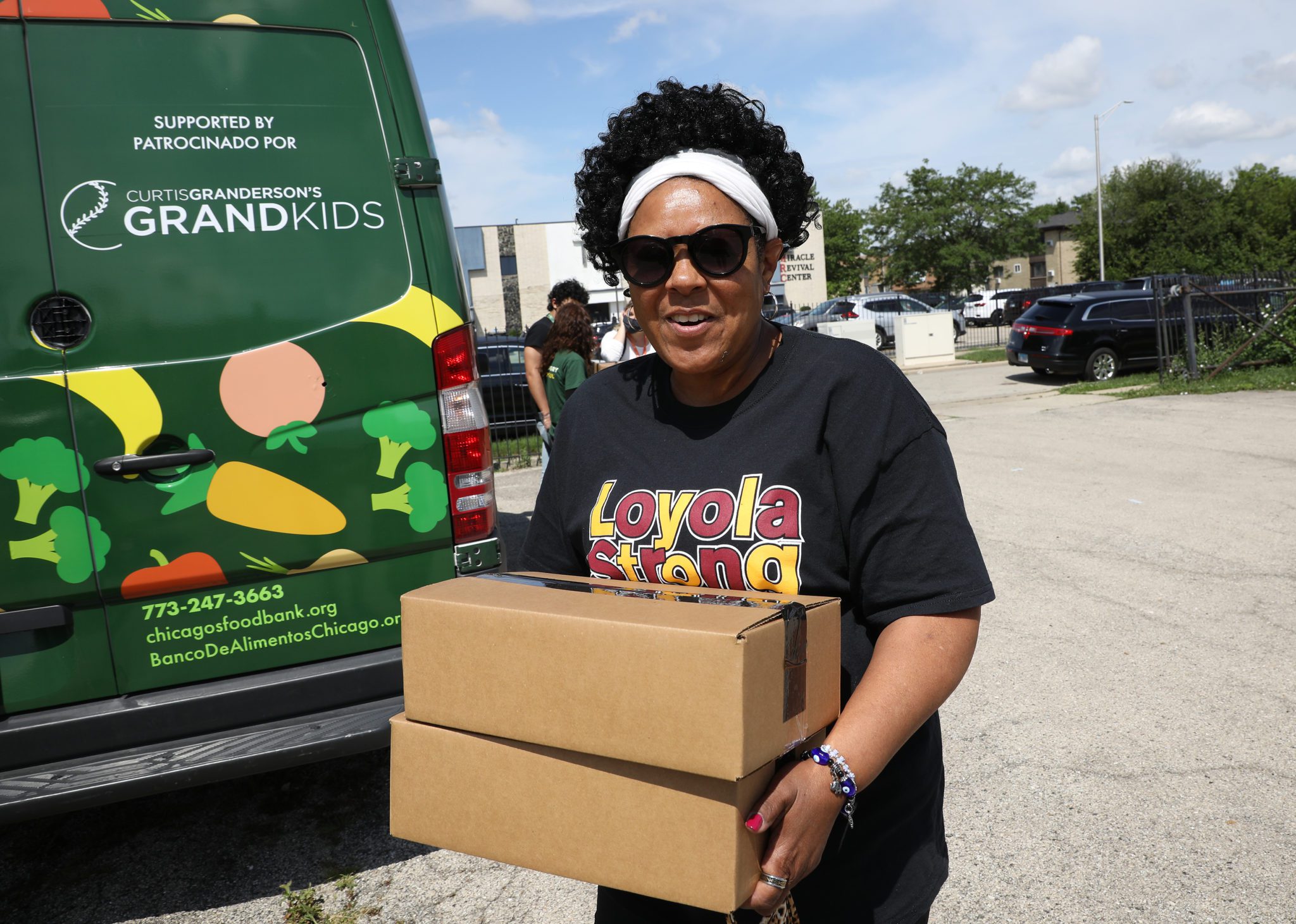 'Feeding the kids of the neighborhood': Lunch Bus provides summer meals ...